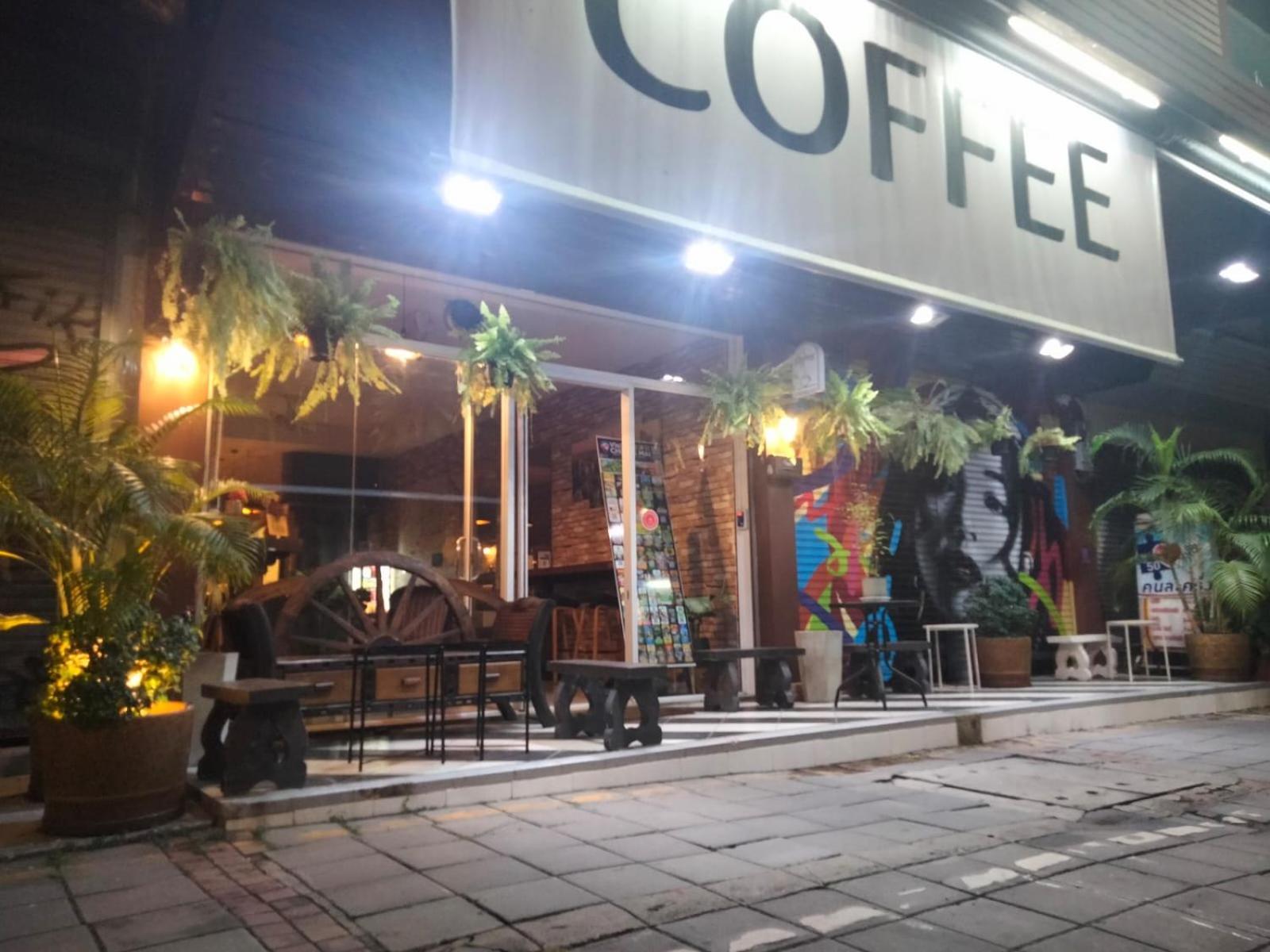 Chaiyee Coffee Chiang Mai Exterior photo