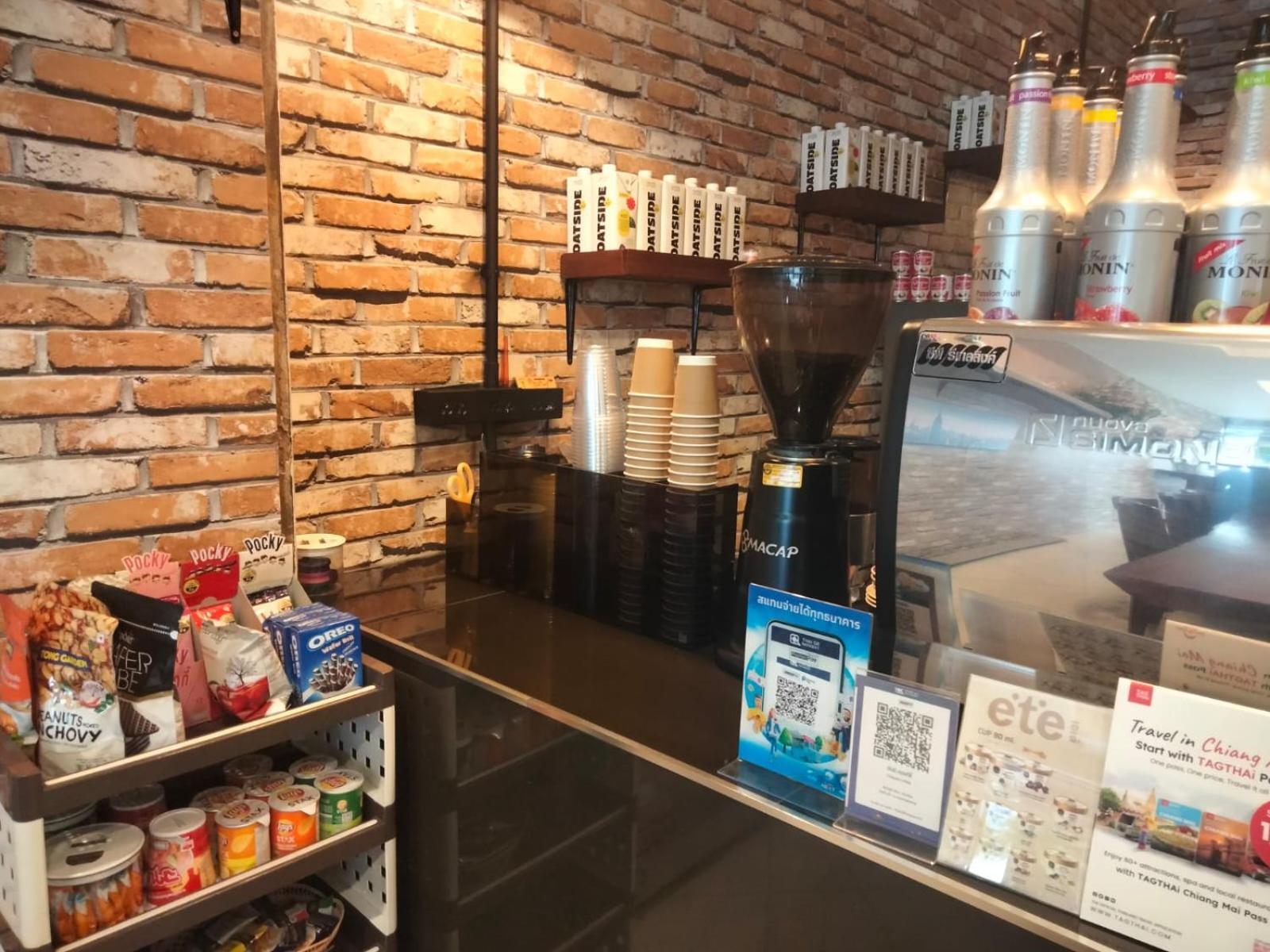 Chaiyee Coffee Chiang Mai Exterior photo