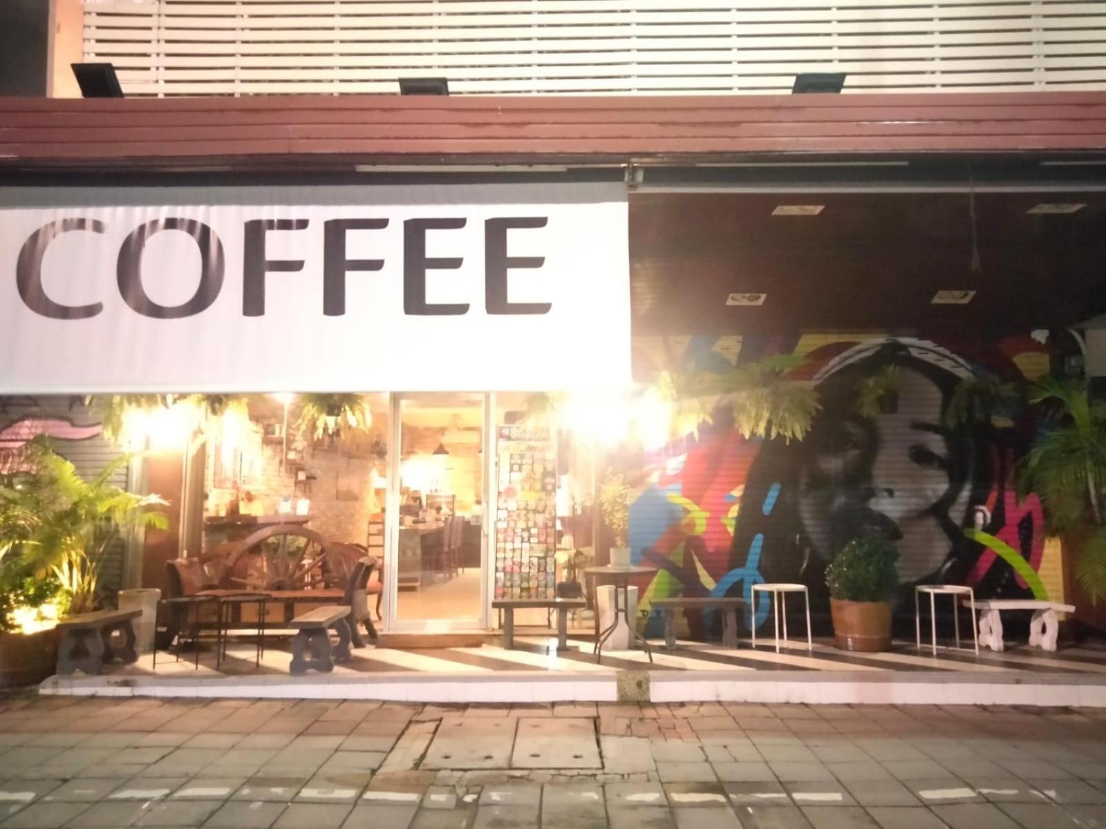 Chaiyee Coffee Chiang Mai Exterior photo